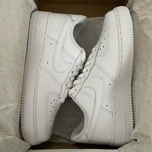 Brand New Women’s Nike Air Force 1 White Sneakers